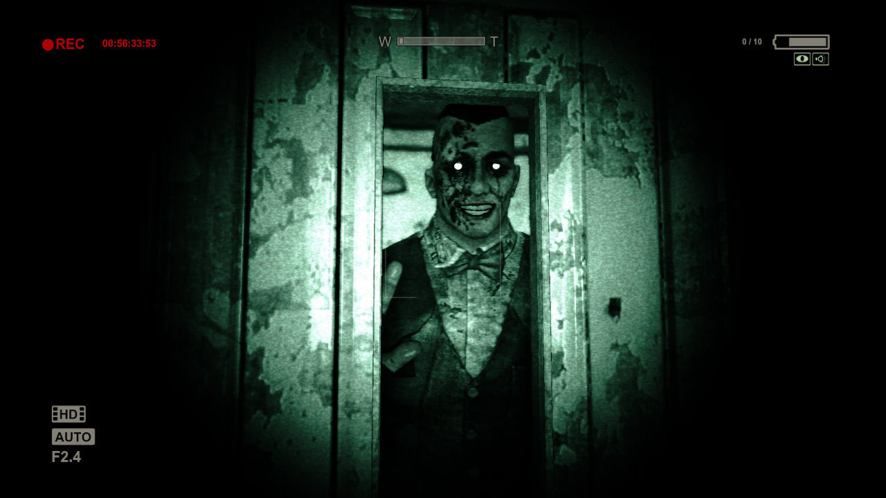 Comparan Outlast en Nintendo Switch y PlayStation 4 - Vandal