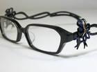 Comercializan una réplica de las gafas de Bayonetta