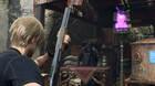 No podemos matar al Buhonero en Resident Evil 4 Remake, pero sí tirarle huevos