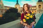 La actriz de Aeris en FF7 Remake sorprende con un espectacular cosplay del personaje