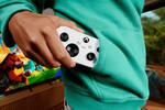 Microsoft anuncia un nuevo mando: así es el Xbox Nano, con batería recargable y pensado para 'manos pequeñas'.