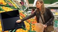 Pesa en el super una PS4 como si fuesen naranjas y se la lleva por 9,29 euros
