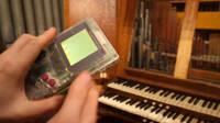 Un músico jugón modifica una Game Boy para poder tocar un gigantesco órgano de una iglesia