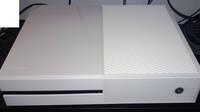 Un kit de desarrollo blanco de Xbox One aparece en la red