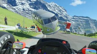 Un divertido bug provoca que los coches de Gran Turismo 7 salgan disparados por los aires.