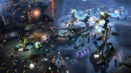 En algunos aspectos el multijugador recuerda a los MOBA, aunque con muchas m�s posibilidades gracias a todos los tipos diferentes de unidades y a las peculiaridades de cada facci�n de Dawn of War III.