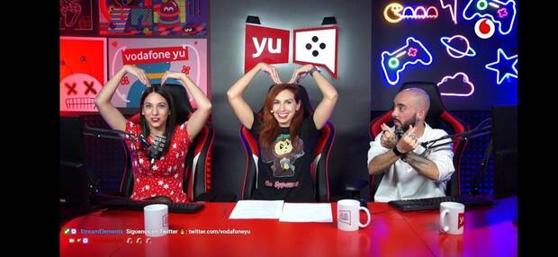 En Yugamers. De izquierda a derecha: Maya Pixelskaya, Lara Smirnova y Sekiam.