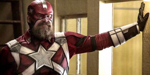 David Harbour Guardián Rojo