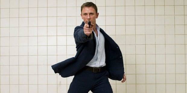 Daniel Craig como James Bond