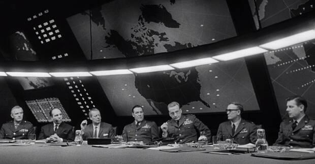 Pel�culas sobre la bomba at�mica - �Tel�fono rojo? Volamos hacia Mosc�