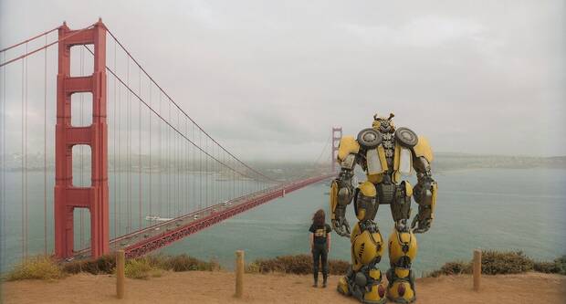 Bumblebee y Charlie en Bumblebee (2018)