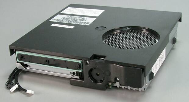 Imagen de un prototipo de pruebas de Xbox 360.