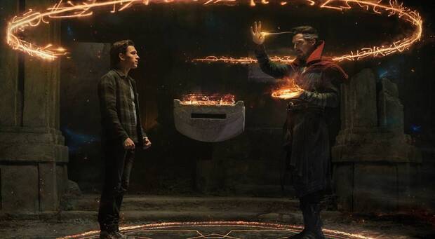Strange y Peter Parker MCU
