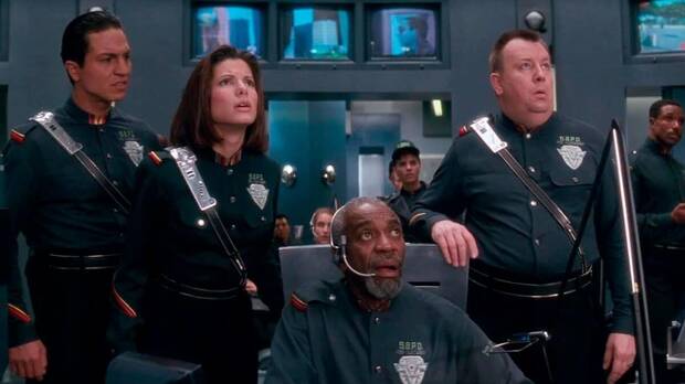 Demolition Man y su reparto