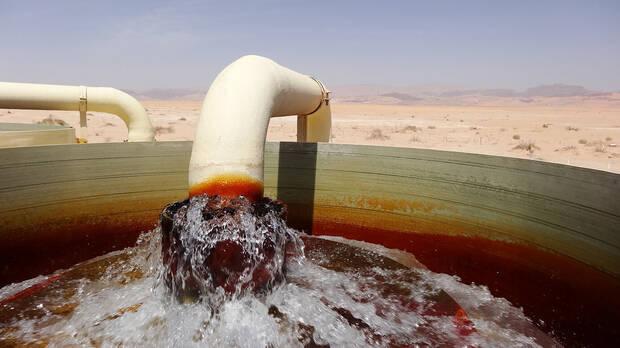 Agua protegida en el desierto