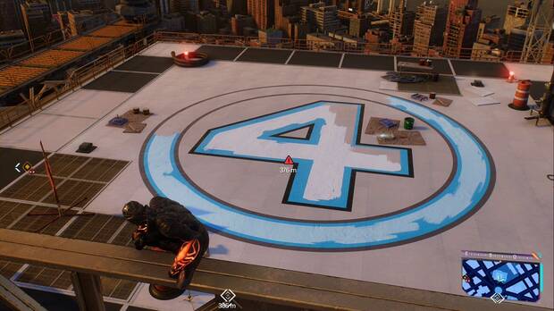Marvel's Spider-Man 2 - Los mejores easter eggs: la azotea del Edificio Baxter con el logo de los 4 Fantásticos