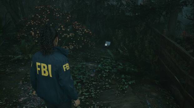 Alan Wake 2 - Fiambrera al noroeste de la Senda Bony-Legged: ubicación entre los arbustos