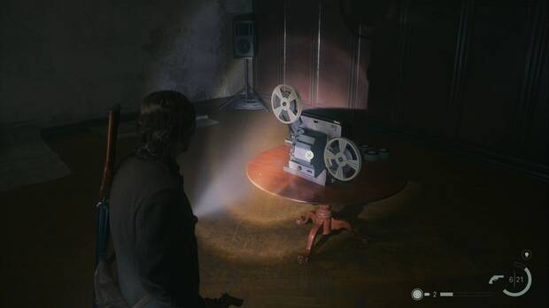 Alan Wake 2 - Máscaras: proyector en la habitación 665
