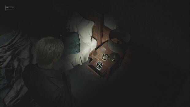 Silent Hill 2 Remake - Hotel Lakeview: fotografía Consecuencias en la mestia de noche de la habitación 104