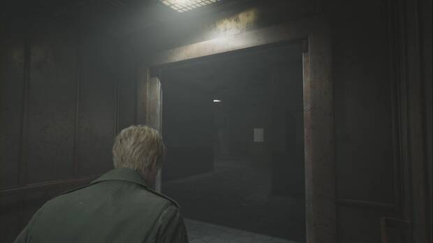 Silent Hill 2 Remake - Hotel Lakeview: manazas en la zona de empleados