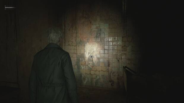 Silent Hill 2 Remake - Hospital Brookhaven (Otro Mundo): atisbo #16 en la sala M5 de la segunda planta