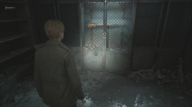 Silent Hill 2 Remake - Cárcel de Toluca: armario en la Armería con el Fusil de caza
