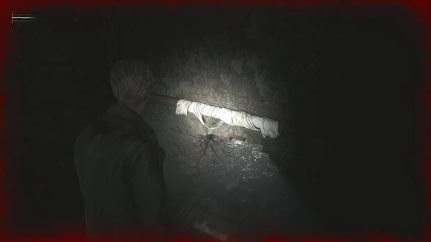 Silent Hill 2 Remake - Cárcel de Toluca: agujero en la pared frente a F15