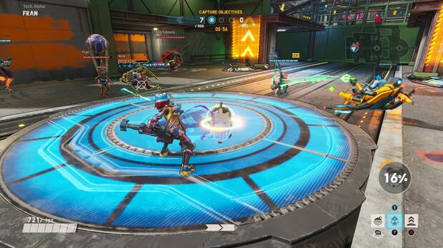 Algunos personajes est�n claramente inspirados en h�roes de otros juegos, como Gyzmo, una chica que coloca torretas e invoca a un robot gigante que recuerda claramente a D.Va de 'Overwatch'.