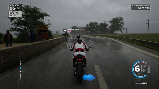 La lluvia ha sido recreada con gran realismo e influye en el pilotaje.