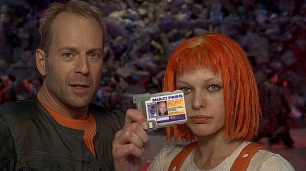 Willis y Jovovich en El quinto elemento