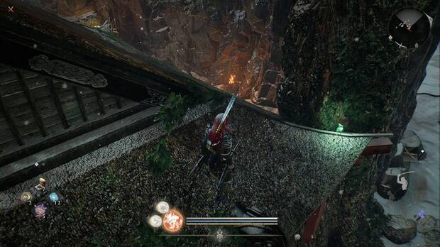 Nioh 3 - Monta�a sagrada profanada, kodama en el tejado del edificio del nurikabe