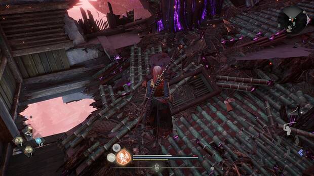 Nioh 3 - Un final siniestro, agujero en la pendiente antes de la tercera aparición de Murakumo por donde se puede bajar al tejado