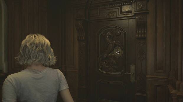 Resident Evil Requiem - Centro de pacientes (III), puerta del unicornio en el pasillo oeste de la planta baja del Centro de pacientes