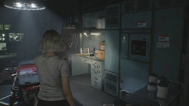 Resident Evil Requiem - Centro de pacientes (V), ubicaci�n del Mr. Raccoon del Laboratorio privado sobre una mesa