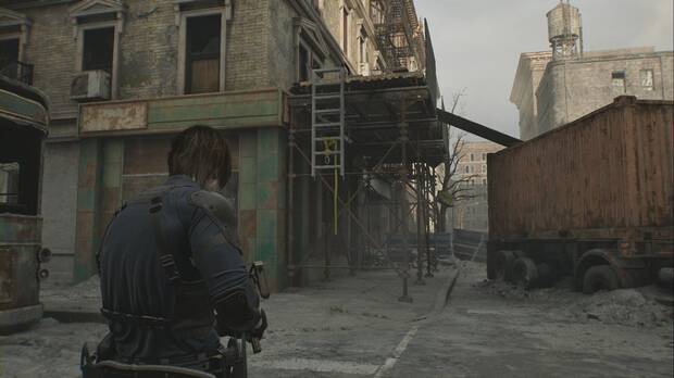 Resident Evil Requiem - Este de Raccoon City, escalera de mano al norte de los soldados muertos de la BSAA por donde se puede acceder a la gasolinera