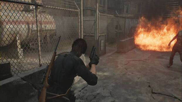 Resident Evil Requiem - Este de Raccoon City, Leon corre hasta el dep�sito de combustible en la parte norte de la gasolinera