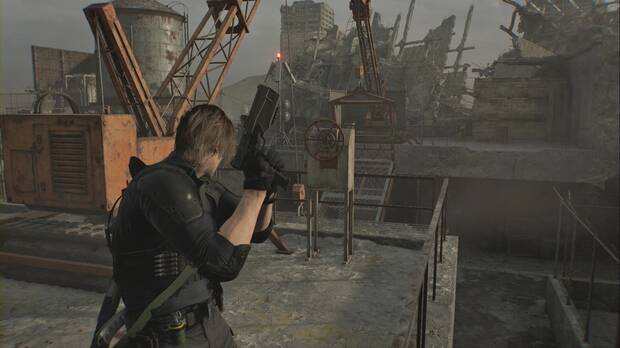 Resident Evil Requiem - Este de Raccon City, manivela que hace bajar uno de los lados de la g�ndola de la azotea del Edificio Grimstone