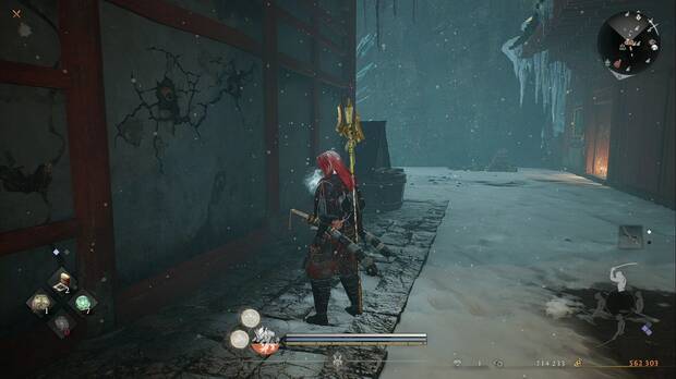 Nioh 3 - El oni de Rashomon: nurikabe en el callej�n entre el primer edificio y el edificio del Raiju