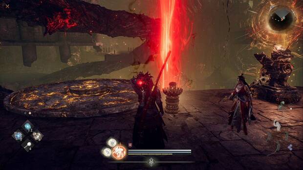 Nioh 3 - Ra�ces oscuras, plataforma junto al primer santuario de la zona del �rbol Espiritual que sirve de ascensor