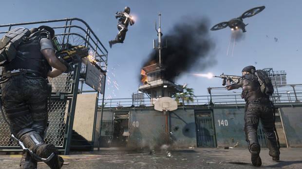Una de las grandes novedades del nuevo Call of Duty son los exoesqueletos, con los que podemos dar enormes saltos.