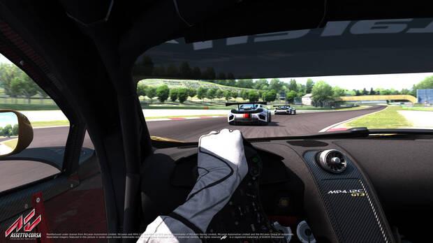 Aunque visualmente quizá no es tan puntero como otros juegos de coches, sus virtudes son otras, como la excelente simulación que ofrece.
