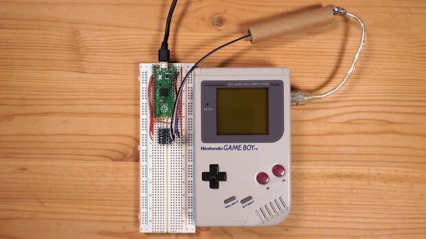 Game Boy minando Bitcoin