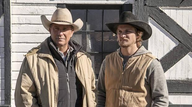 Kevin Costner y Kelly Reilly en Yellowstone
