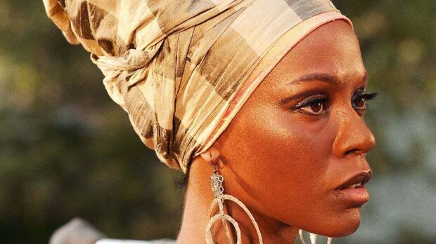 Nina de Zoe Salda�a