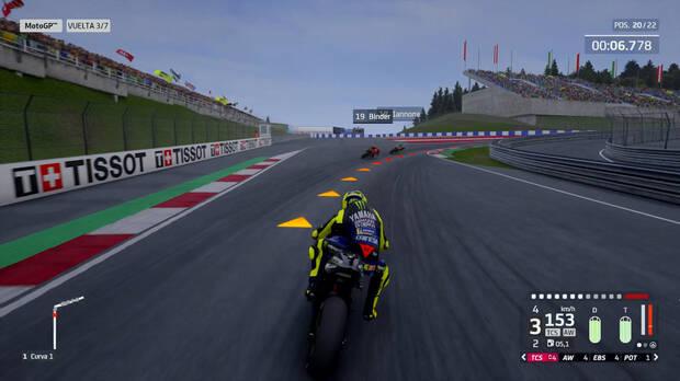 La física de las motos y de los pilotos está más conseguida y resulta más realista.