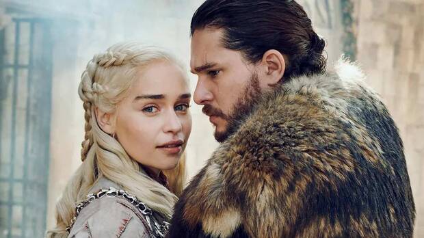 Emilia Clarke y Kit Harington en Juego de tronos