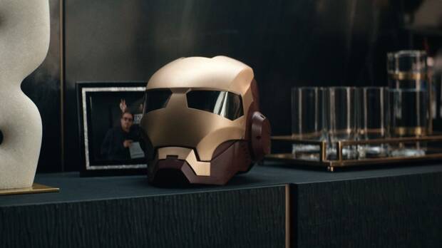 Marvel - Casco de Iron Man en Deadpool y Lobezno