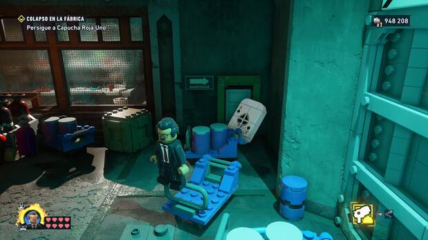 LEGO Batman: El Legado del Caballero Oscuro - Localizaci�n del trofeo de la Batcueva As 04 en la misi�n La Banda de la Capucha Roja