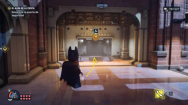 LEGO Batman: El Legado del Caballero Oscuro - Localizaci�n del trofeo de la Batcueva Radiocasete 03 en la misi�n Flugelheim