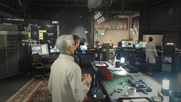 007 First Light - El fondo de la cuestión; James usa la Visión Q para sacarle partido al reloj de Q